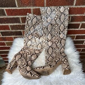 Shoe Dazzle Ari Cream and Black Snakeskin Print Knee High Block Heeled Boots